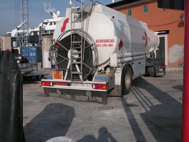 CAMION CISTERNA 03  IMAGENES FOTOS